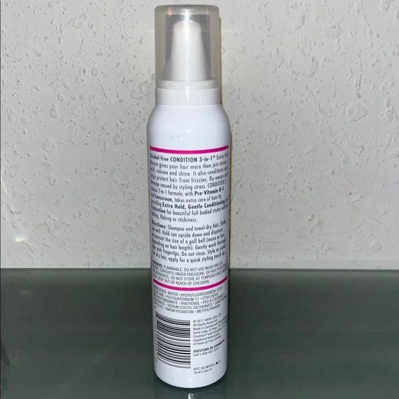 New Condition Clairol 3-in-1 EXTRA HOLD MOUSSE with Sunscreen 6oz discontinued